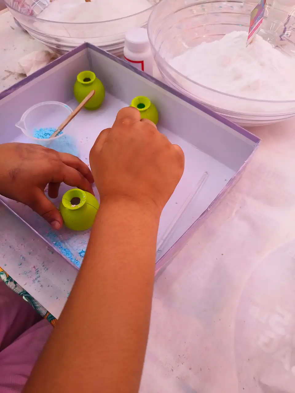 Hands-on Bath Bomb moulding activity for event guests