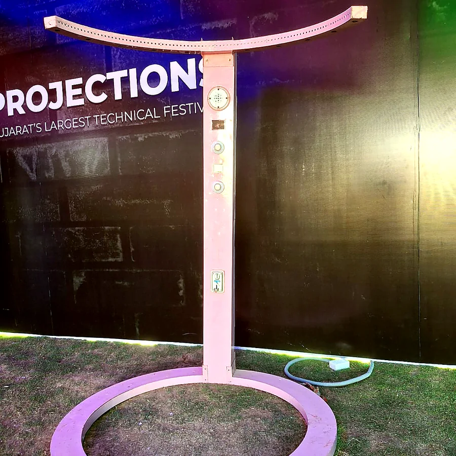 Catch the baton arcade game rental in Goa