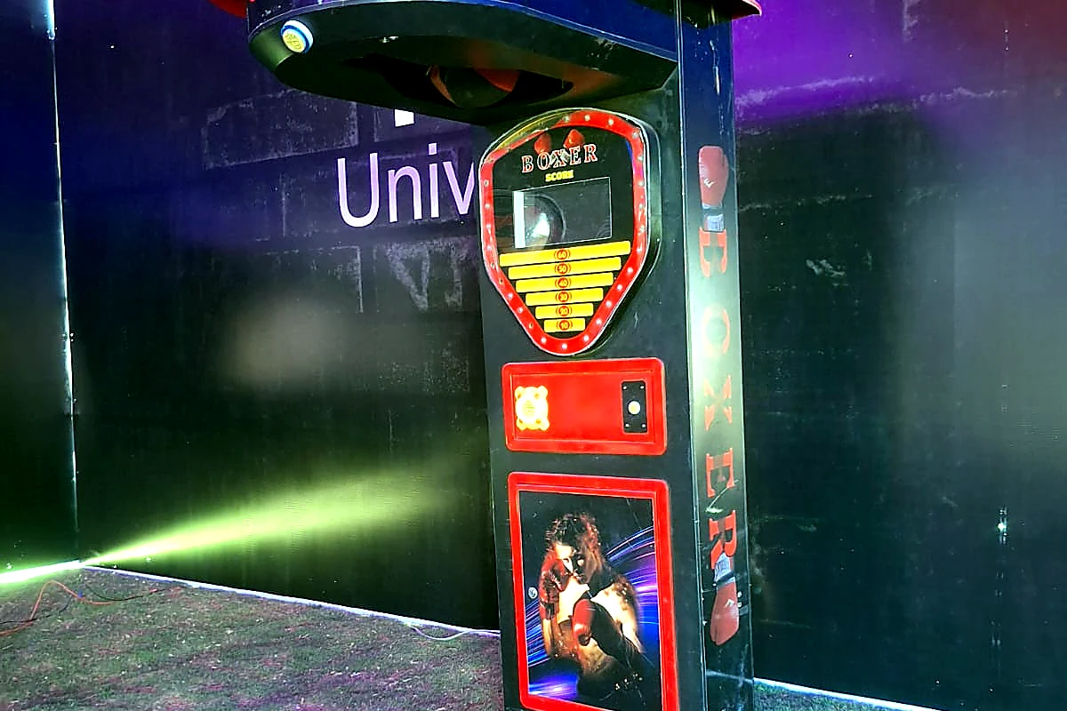 Power Punch Arcade Game on Rent in Goa