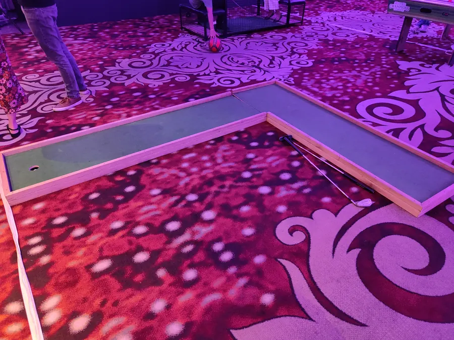 putt putt game rental course