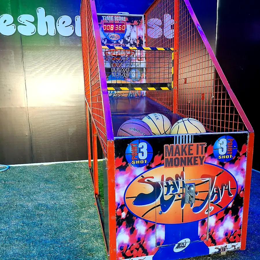 Basketball arcade game setup for Mumbai events
