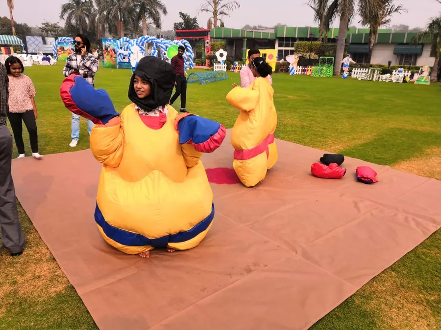 Sumo Suit on rent in Mumbai arranged on a padded mat