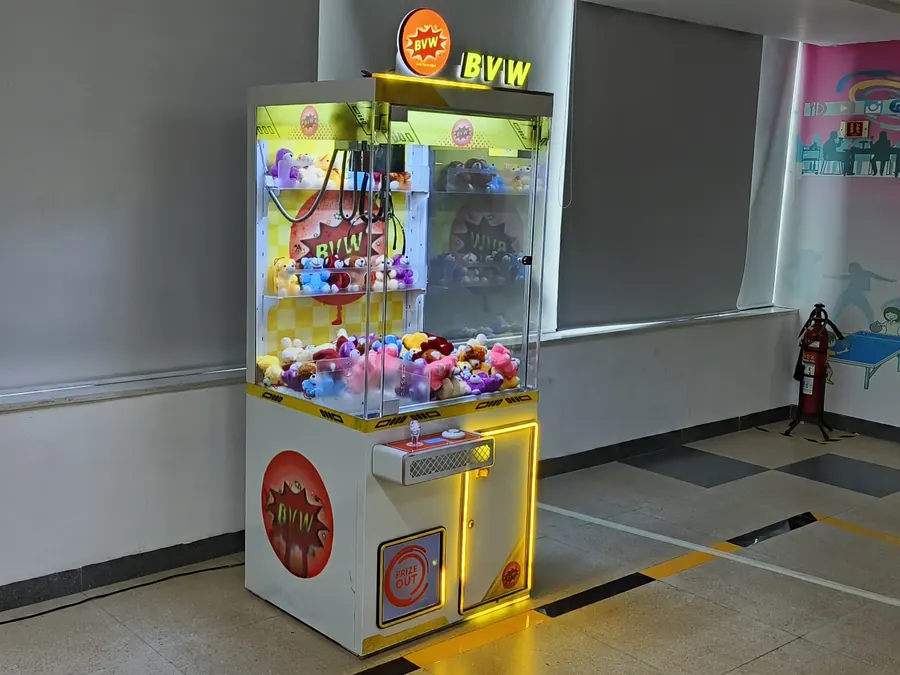 Toy claw machine event setup in Mumbai view 4