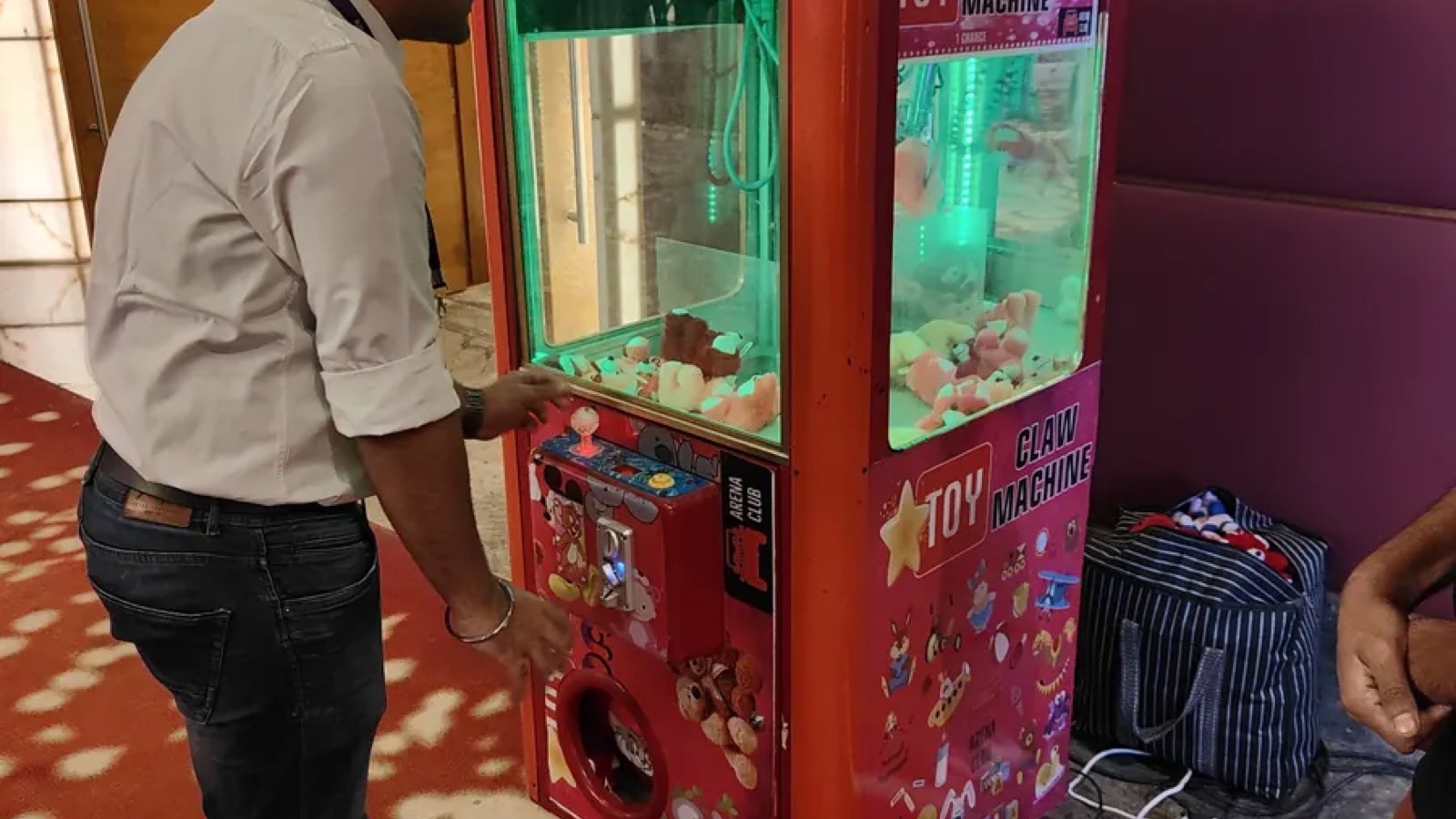 Toy Claw Machine on rent in Mumbai