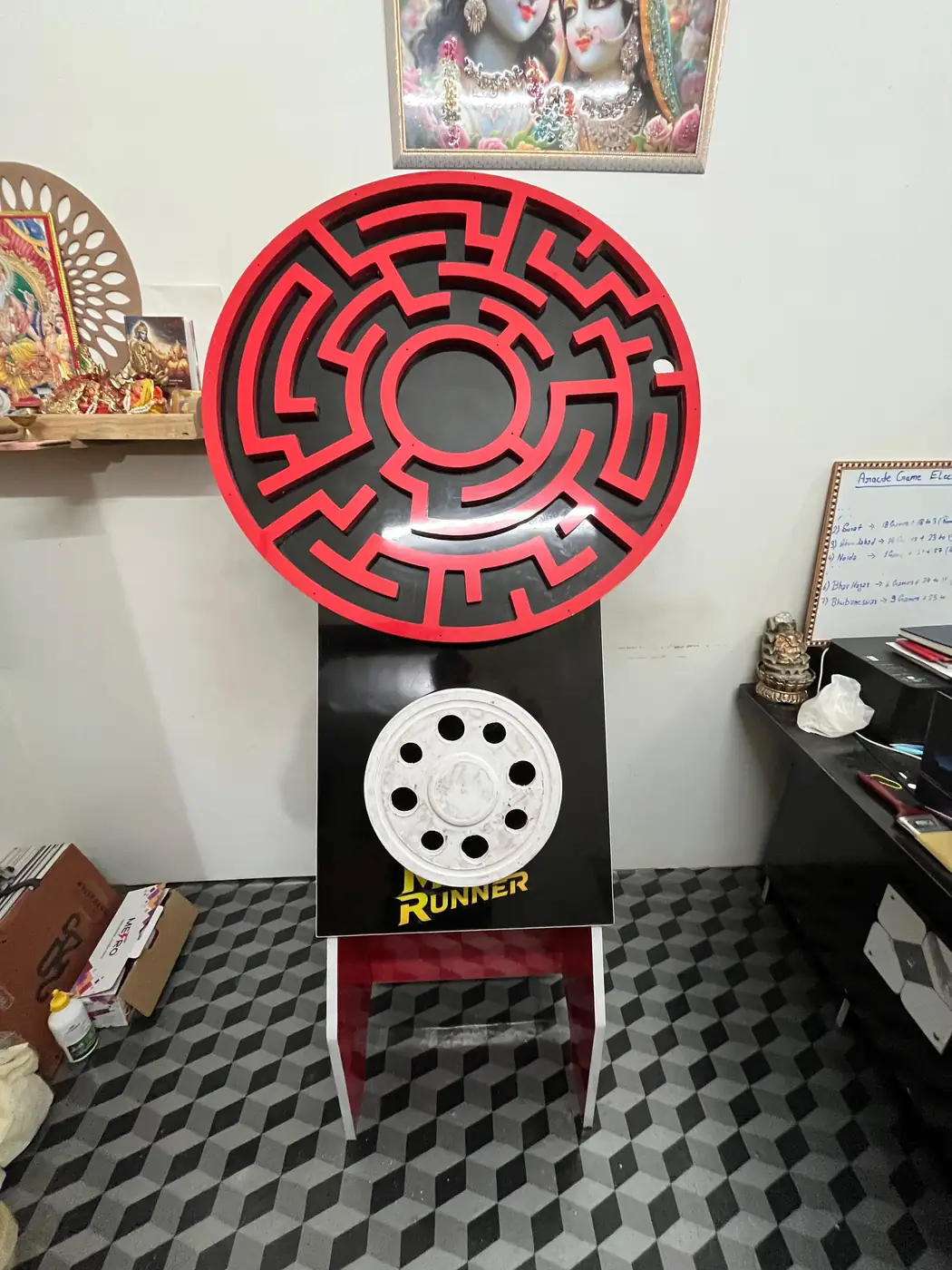 Freestanding circular maze runner game available for event entertainment