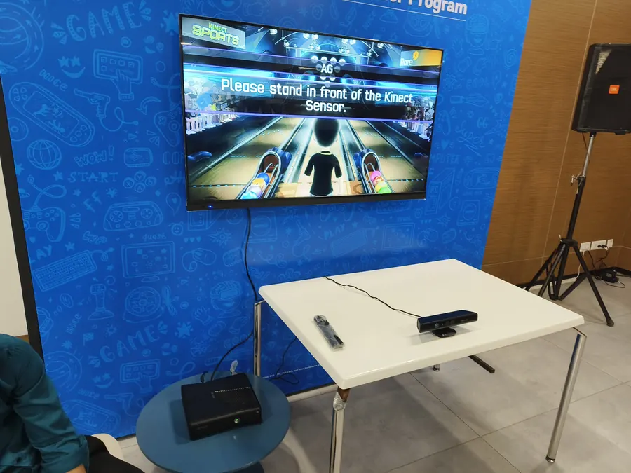 Guests enjoying xbox and ps4 gaming during a Jaipur celebration